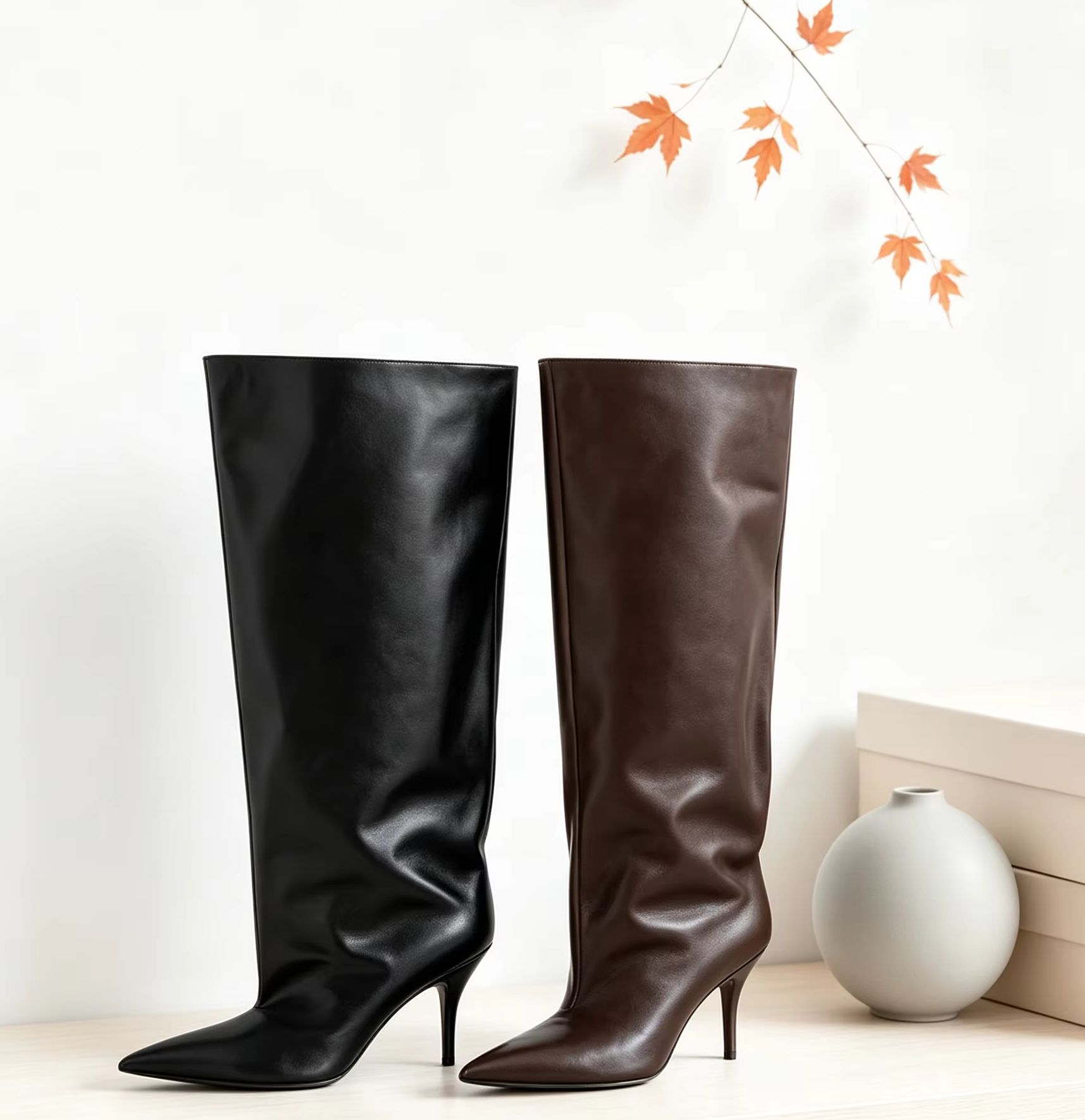 Street Fashion Ladies - Wysokie kozaki z szerokim mankietem, szpiczastym