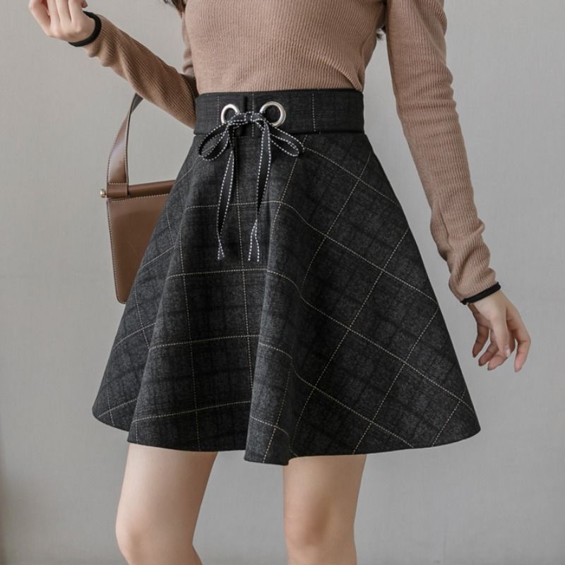 Street Fashion Now - Wysoka talia w kratę Vintage krótka