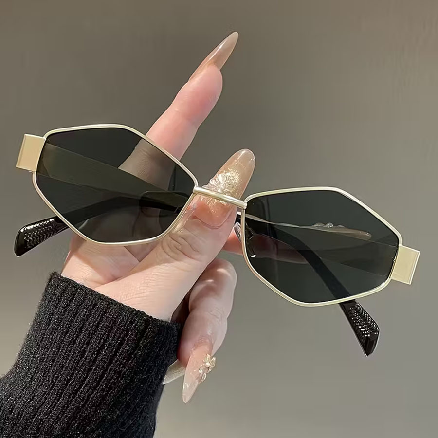 1 Para modnych okularów w styl – Street Fashion Pose recenzja i cena
