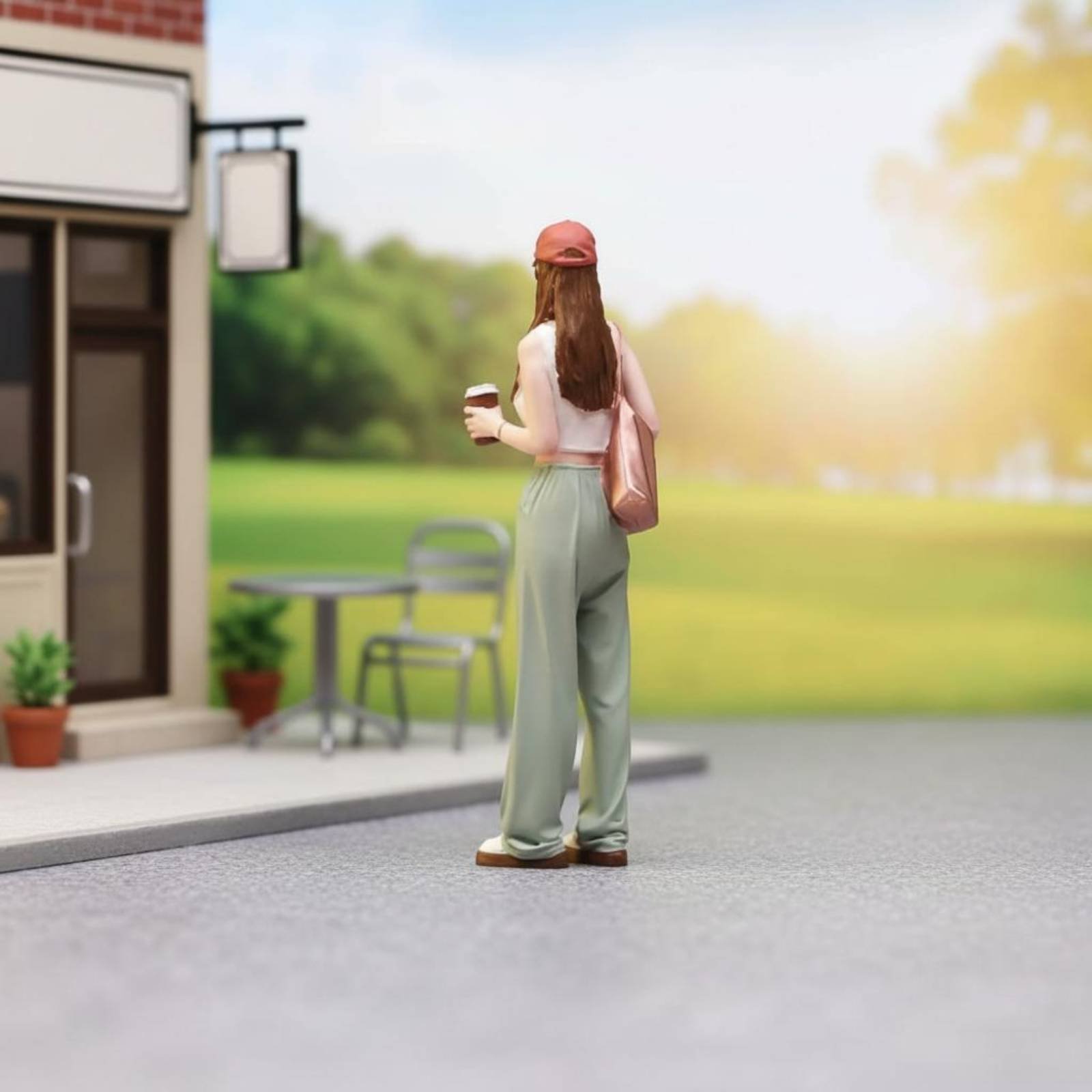 Figurka dziewczyny trzymającej – Street Fashion Pose recenzja i cena